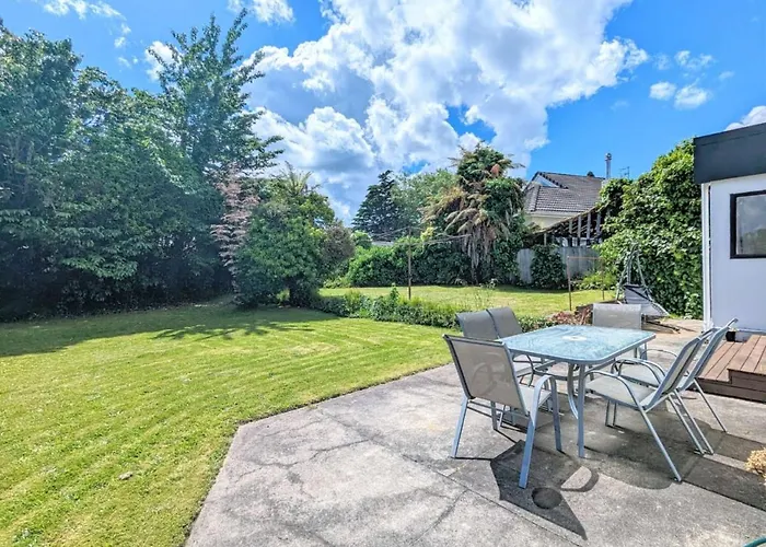 A Home With Spa Pool & Ride To Redwood Forest Holiday home Rotorua